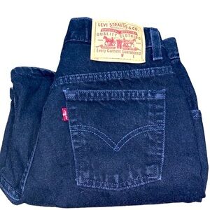 Levis black jean shorts size 6 regular